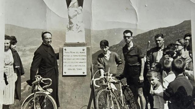 Proclamación de la Virgen de Dorleta patrona de los ciclistas hace seis décadas
