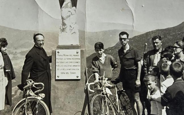 Proclamación de la Virgen de Dorleta patrona de los ciclistas hace seis décadas