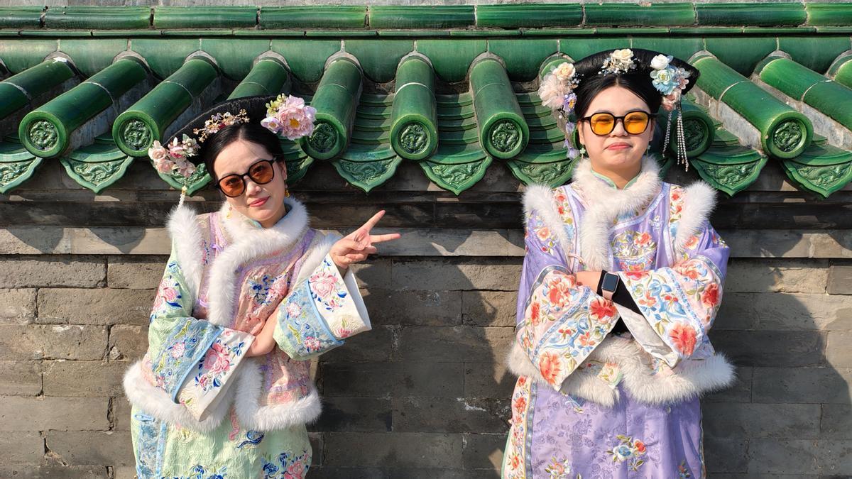 Los contrastes entre modernidad y tradición predominan en China.