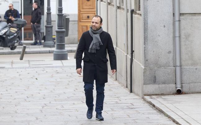 El hijo del exministro José Luis Ábalos, Víctor Ábalos, a su llegada a declarar al Tribunal Supremo, a 4 de marzo de 2025.