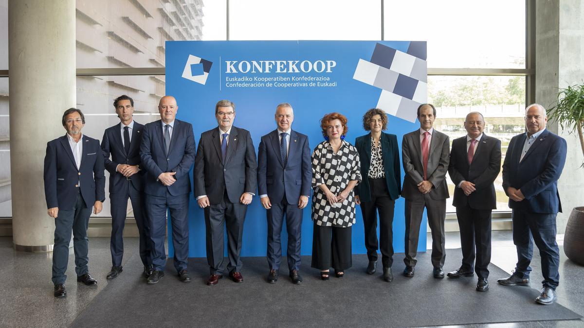 Apertura de la Asamblea General de la Confederación de Cooperativas de Euskadi-Konfekoop.