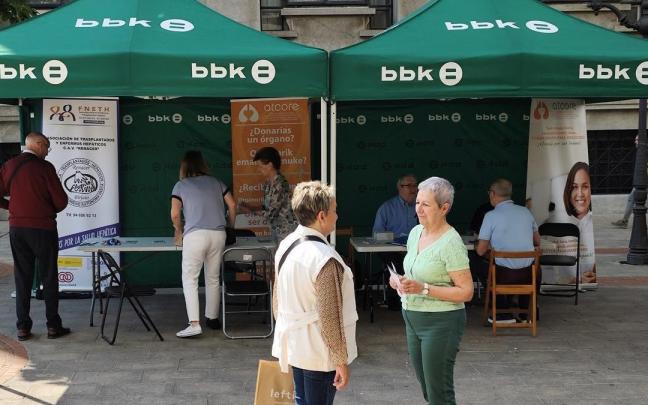 Atcore y Renacer conmemoran en el centro de Bilbao el Día Nacional del Donante. / ATCORE-RENACER Atcore y Renacer conmemoran en el centro de Bilbao el Día Nacional del Donante.