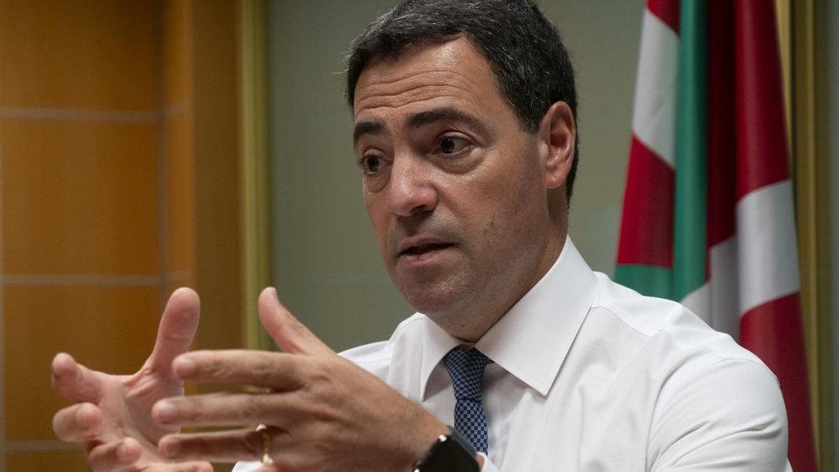Imanol Pradales: “En la huelga de los médicos la ministra debe apartarse y que Sánchez tome las riendas”