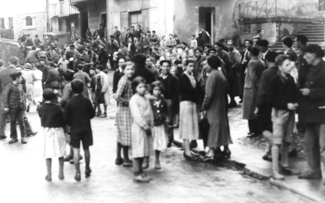 Eran menores de 16 años cuando la guerra truncó su infancia y los obligó a emprender un destino incierto.