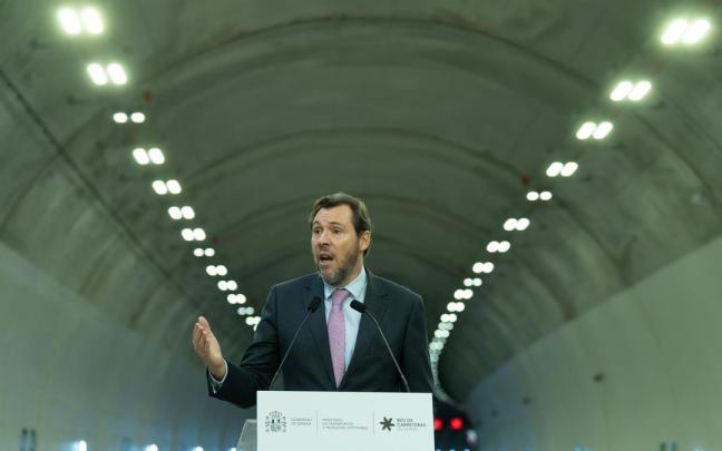 El ministro de Transportes y Movilidad Sostenible, Óscar Puente, interviene en un acto en Catalunya.