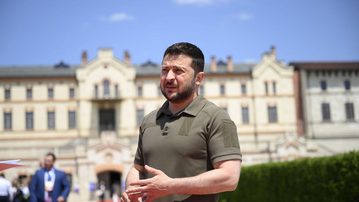 El presidente de Ucrania, Volodimir Zelenski, en la cumbre de la Comunidad Política Europea celebrada en Moldavia.