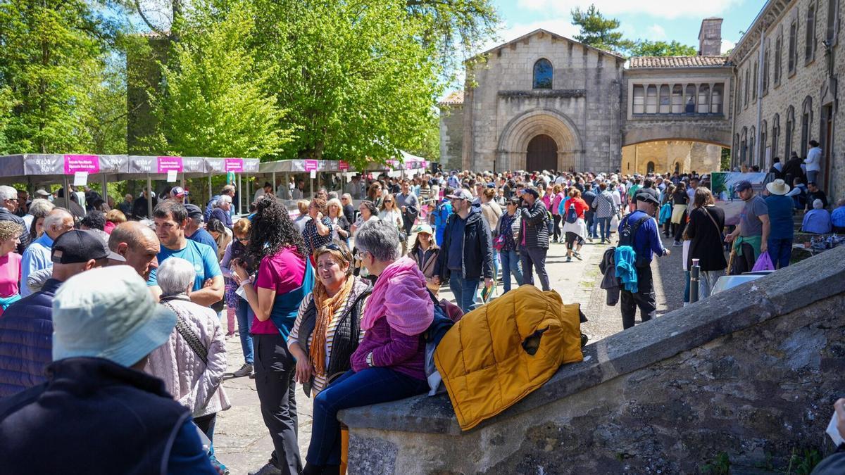 Multitudinaria romería a Estíbaliz el año pasado. Foto: Jorge Muñoz