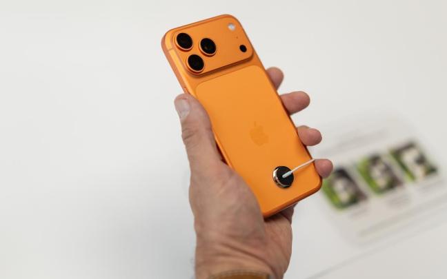 Detalle de un iPhone 17.