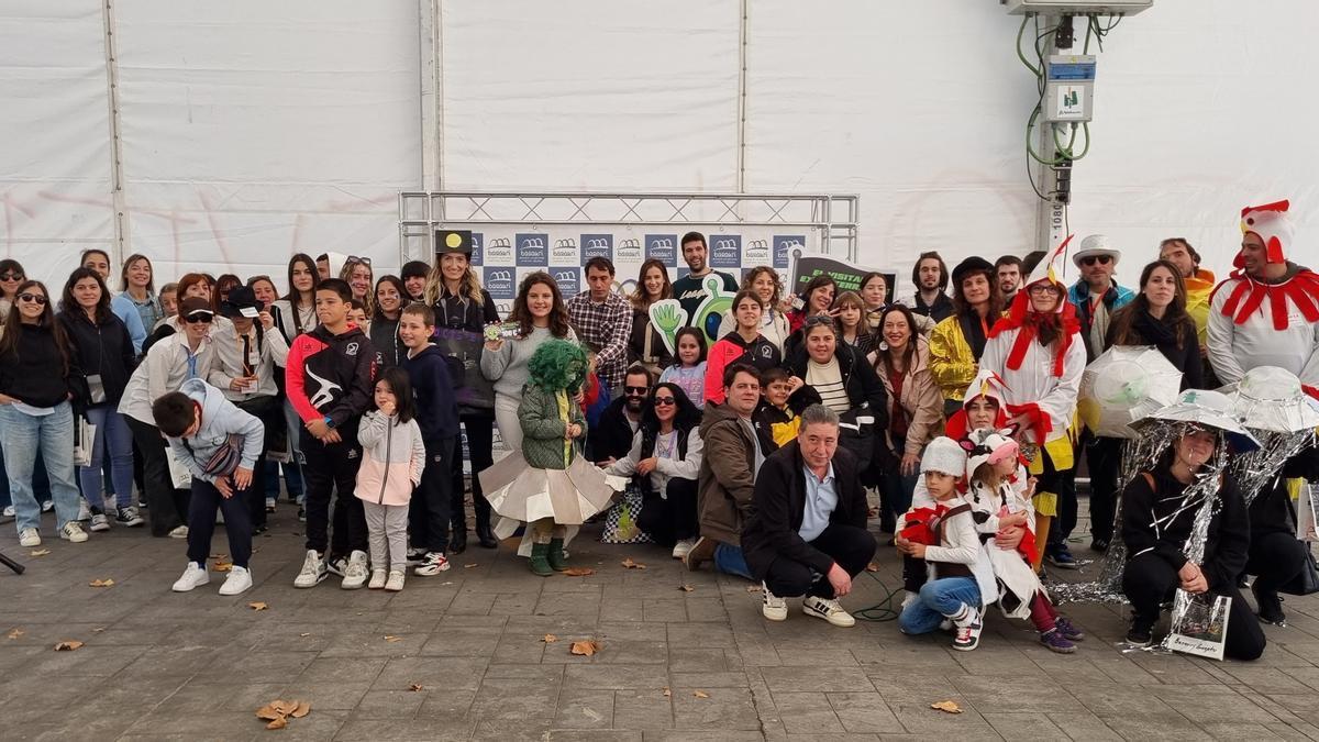 Participantes en una anterior edición del Street Escape de los comerciantes de Basauri