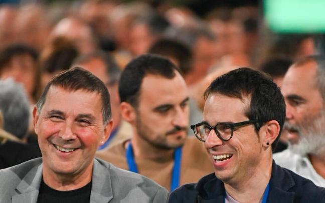 El secretario general de EH Bildu, Arnaldo Otegi, con Pello Otxandiano / Europa Press El secretario general de EH Bildu, Arnaldo Otegi, con Pello Otxandiano