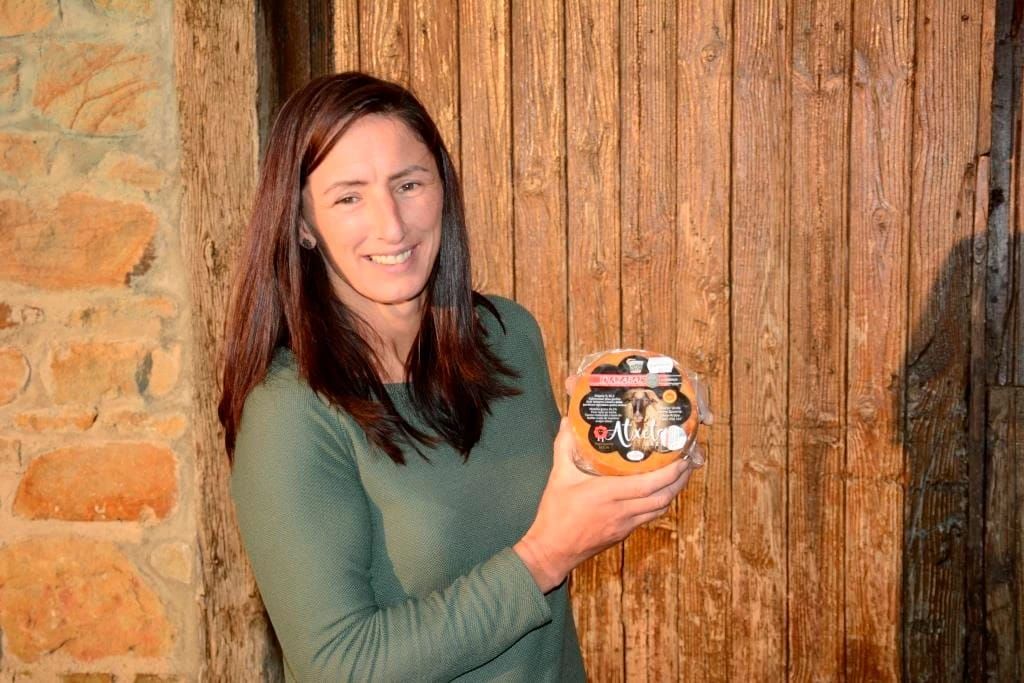 Maider Unda invita a ser pastor por un día en su quesería Atxeta Gazta de Oleta, en Aramaio