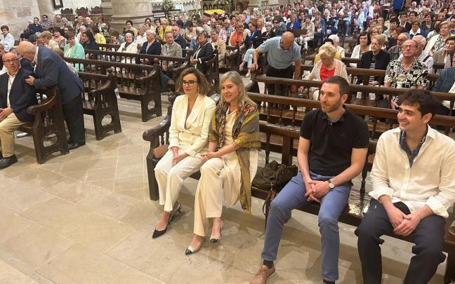 Etxanobe, Otaduy y Arruabarrena, en la misa mayor del año pasado