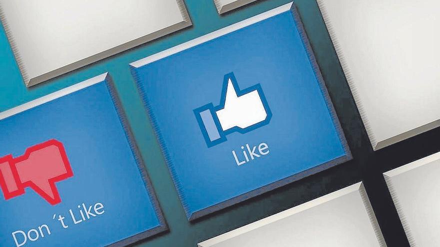 “Me gusta” y “No me gusta”, símbolos de la búsqueda de validación en las redes sociales.