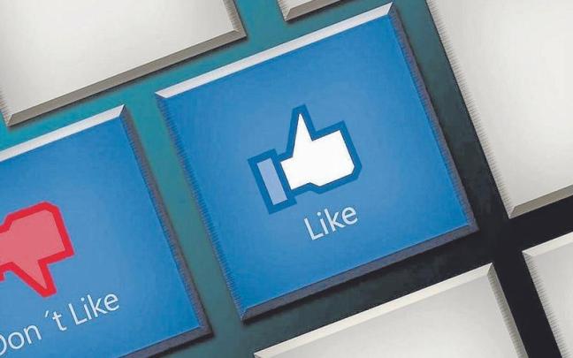 “Me gusta” y “No me gusta”, símbolos de la búsqueda de validación en las redes sociales.