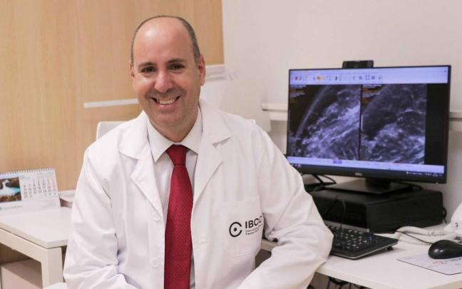 El doctor Javier Cortés Castán.