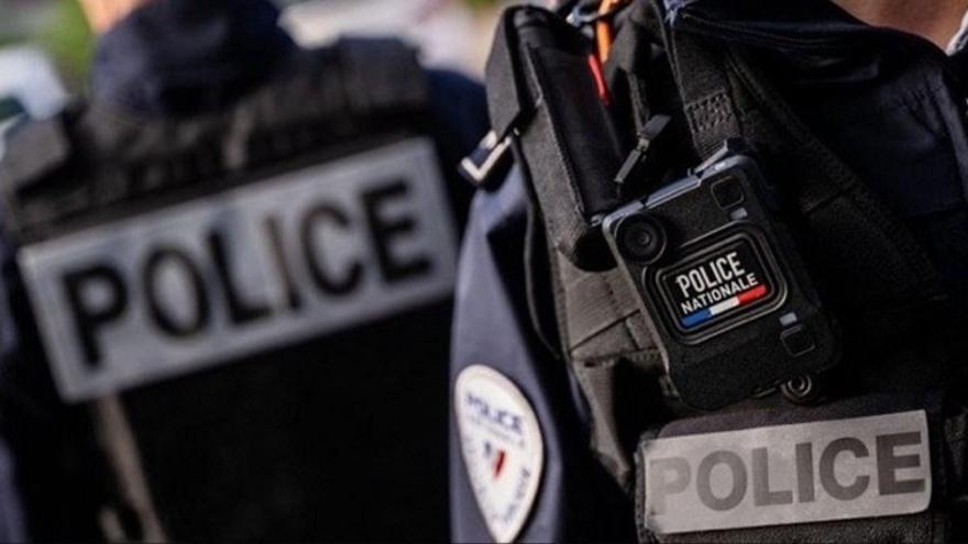 Varios agentes de la policía francesa.