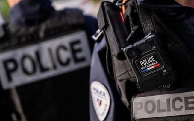 Varios agentes de la policía francesa.