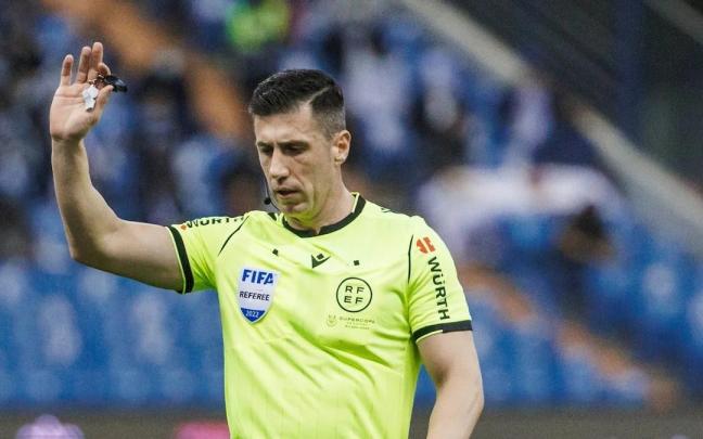 César Soto Grado, durante un partido. / N.G.