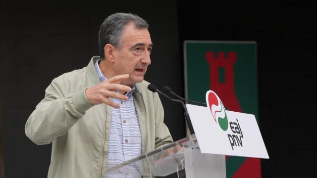 Esteban, en la inauguración de la nueva sede jeltzale de Lasarte-Oria.