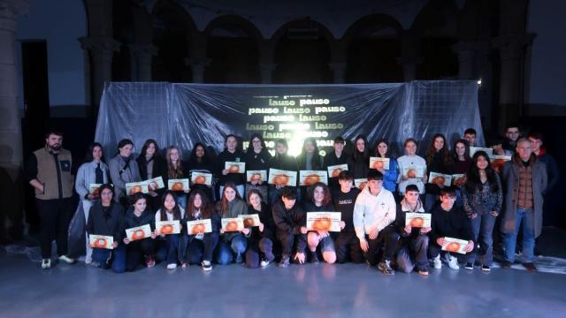 Parte hartzaileak, udal ordezkariekin.