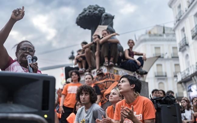 En imágenes: La acampada de Sol cumple su cuarta noche decidida a continuar presionando