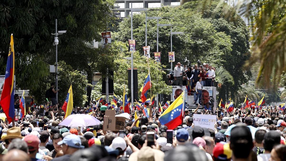 Protesta en Caracas por los resultados de las elecciones venezolanas.