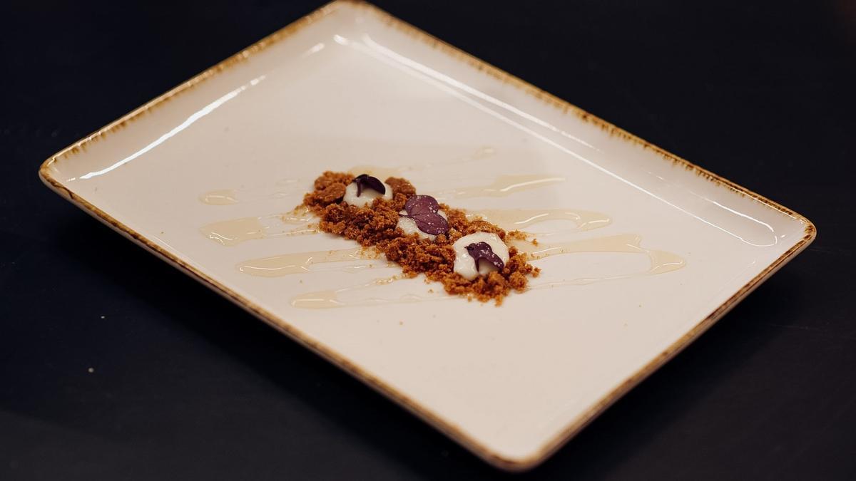 Cremoso de queso Idiazabal preparado por Adrián Rejón.