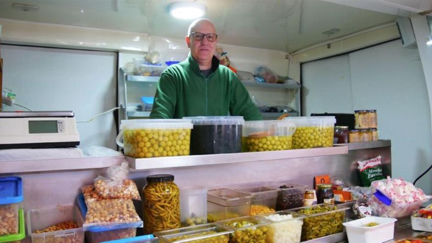 Luis Rodríguez Feloaga, en el mercado de Legazpi.