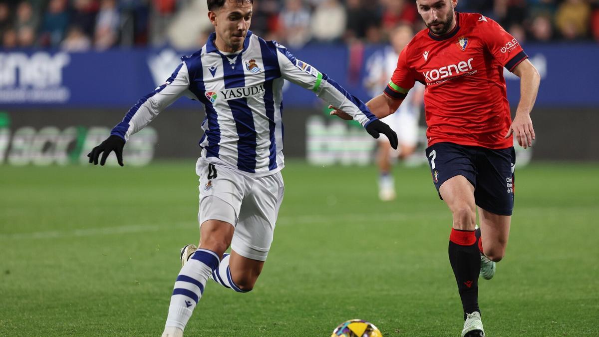 Zubimendi, en el partido de Liga ante Osasuna. / UNAI BEROIZ