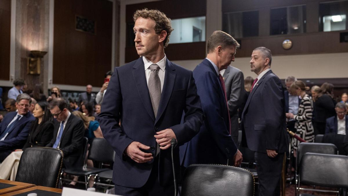 Zuckerberg en la audiencia en el Senado de Estados Unidos.