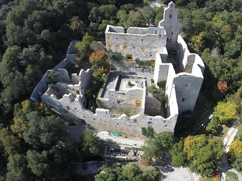 Vista aérea del monasterio jerónimo en el jardín botánico de Santa Catalina