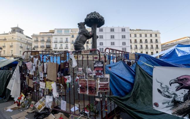 Acampada por la vivienda en la Puerta del Sol en Madrd