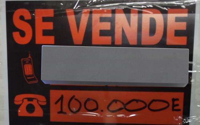 El cartel que anuncia la venta. / X (@ptnjaime) El cartel que anuncia la venta.