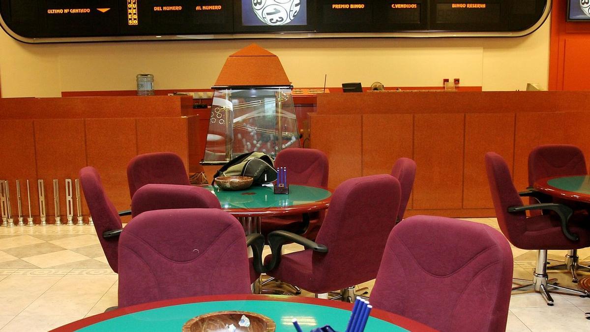 Imagen del interior de una sala de bingo.
