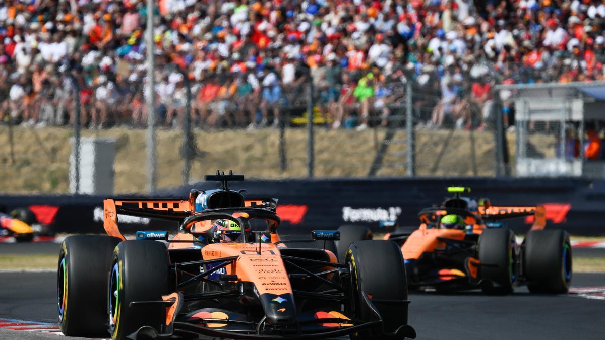 Los McLaren, en cabeza del Gran Premio de Hungría.