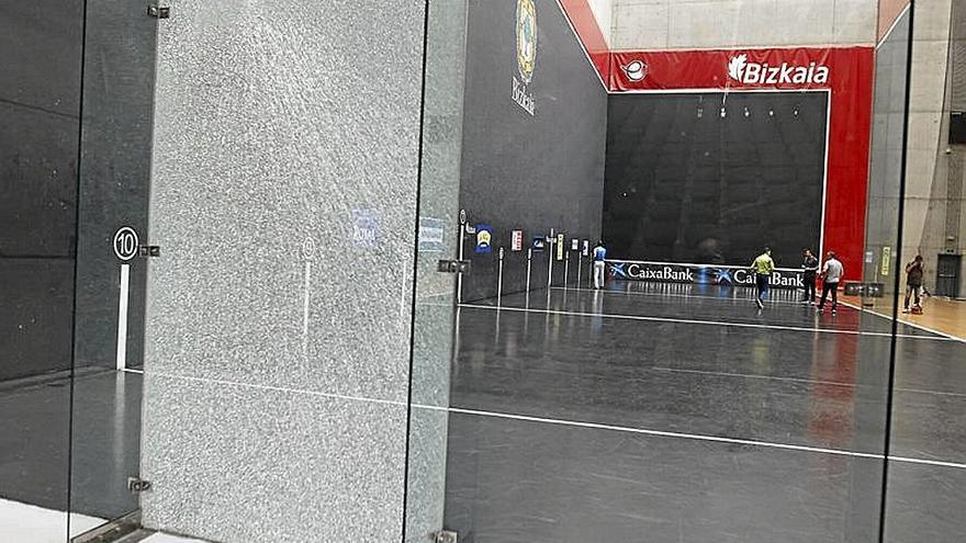 El cristal del rebote se cambia hoy mismo.