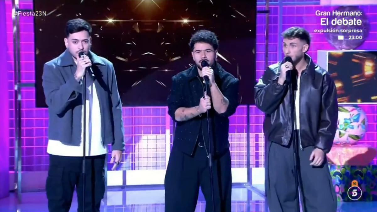 La Llave, intentando cantar 'No lo consigo'. No lo consiguieron.