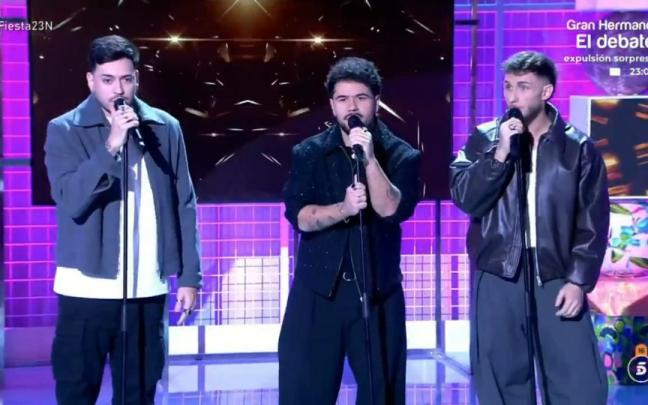 La Llave, intentando cantar 'No lo consigo'. No lo consiguieron.