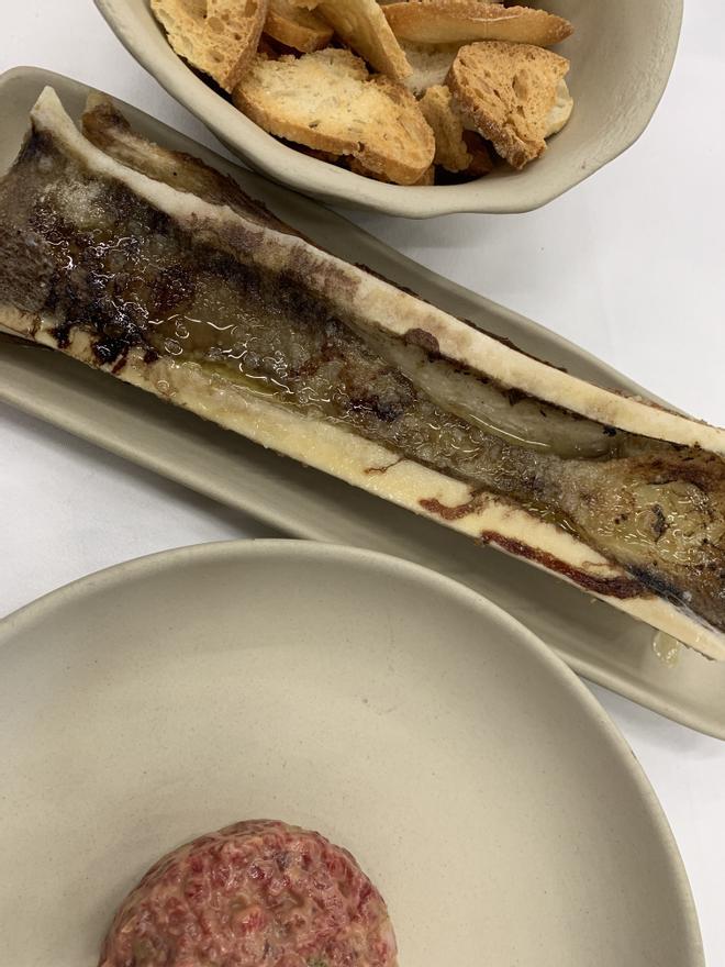 Tartar y tuétano, del Casa Garras.