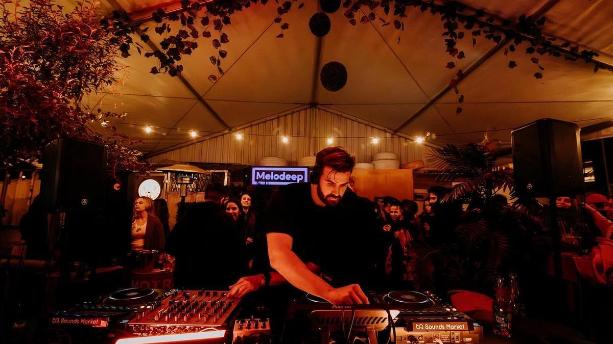 Paul Larrozea defiende un concepto de dj muy concreto