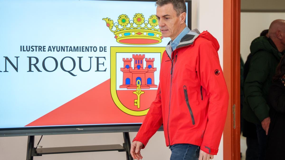 Sánchez, durante su visita a la zona de Andalucía afectada por las fuertes lluvias.