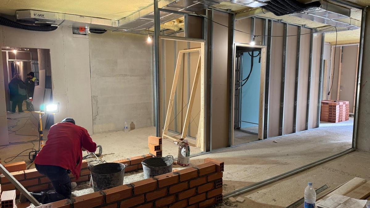 Vista de la fase inicial de las obras de acondicionamiento de las nuevas dependencias de la Policía Municipal