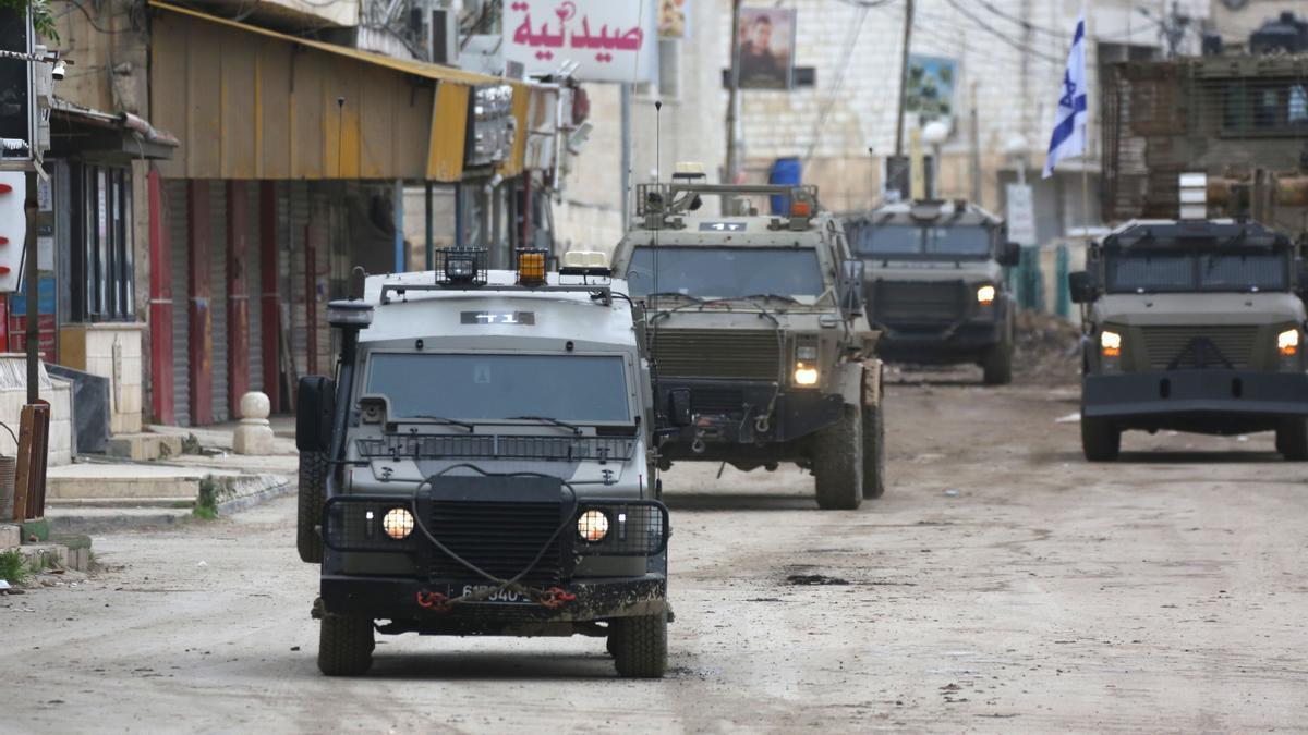 Los tanques israelíes están avanzando hacia la ciudad de Yenín