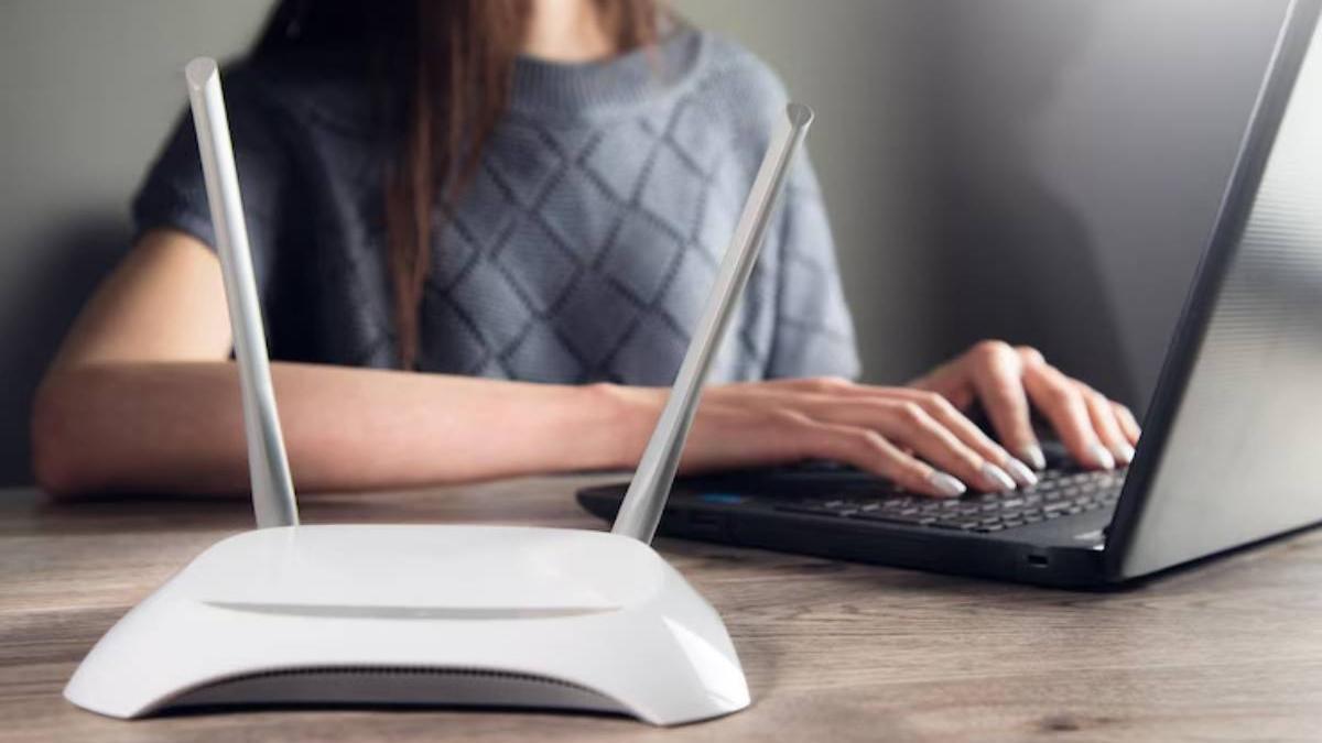 Algunos usuarios avanzados que logran acceder a una red WiFi ajena intentan modificar la configuración del router para facilitar su acceso continuo
