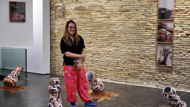 La artista vitoriana en la presentación de la muestra en Pamplona este verano.