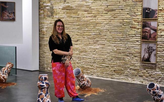 La artista vitoriana en la presentación de la muestra en Pamplona este verano.