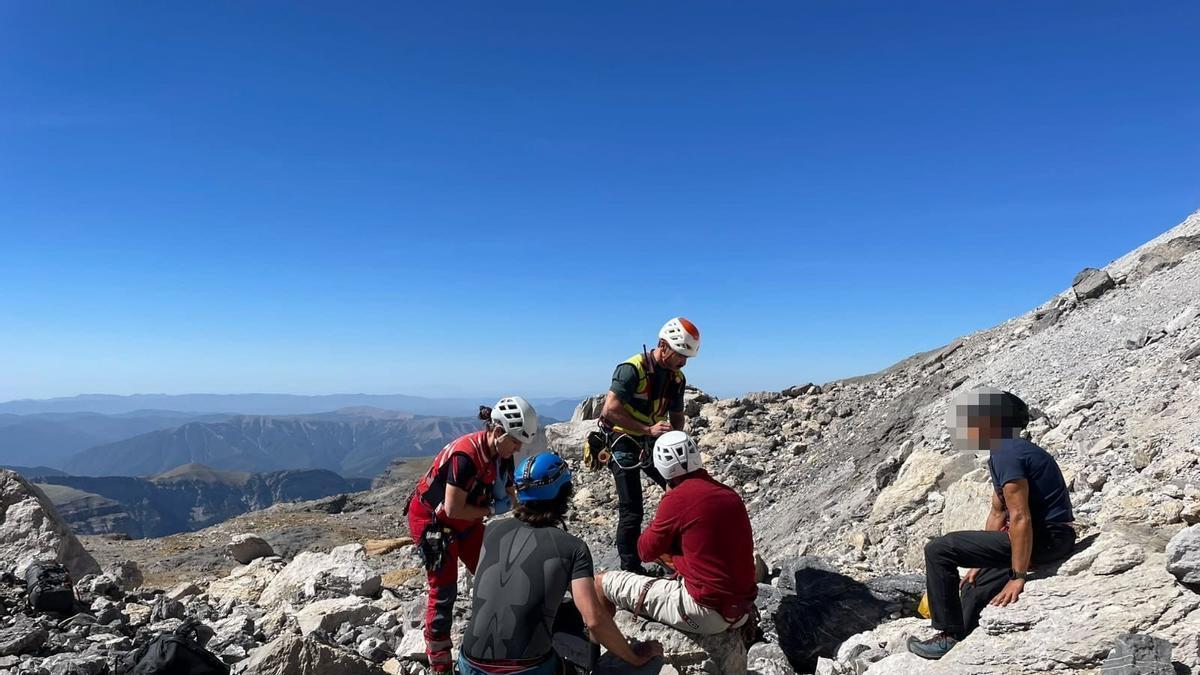 Rescate montanero parte guardia civil collado cascada parque nacional