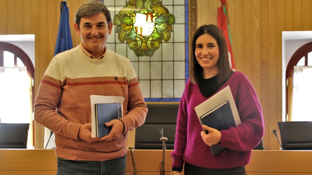 Ager Izagirre y Leire Bilbao detallaron las cuentas para 2023.