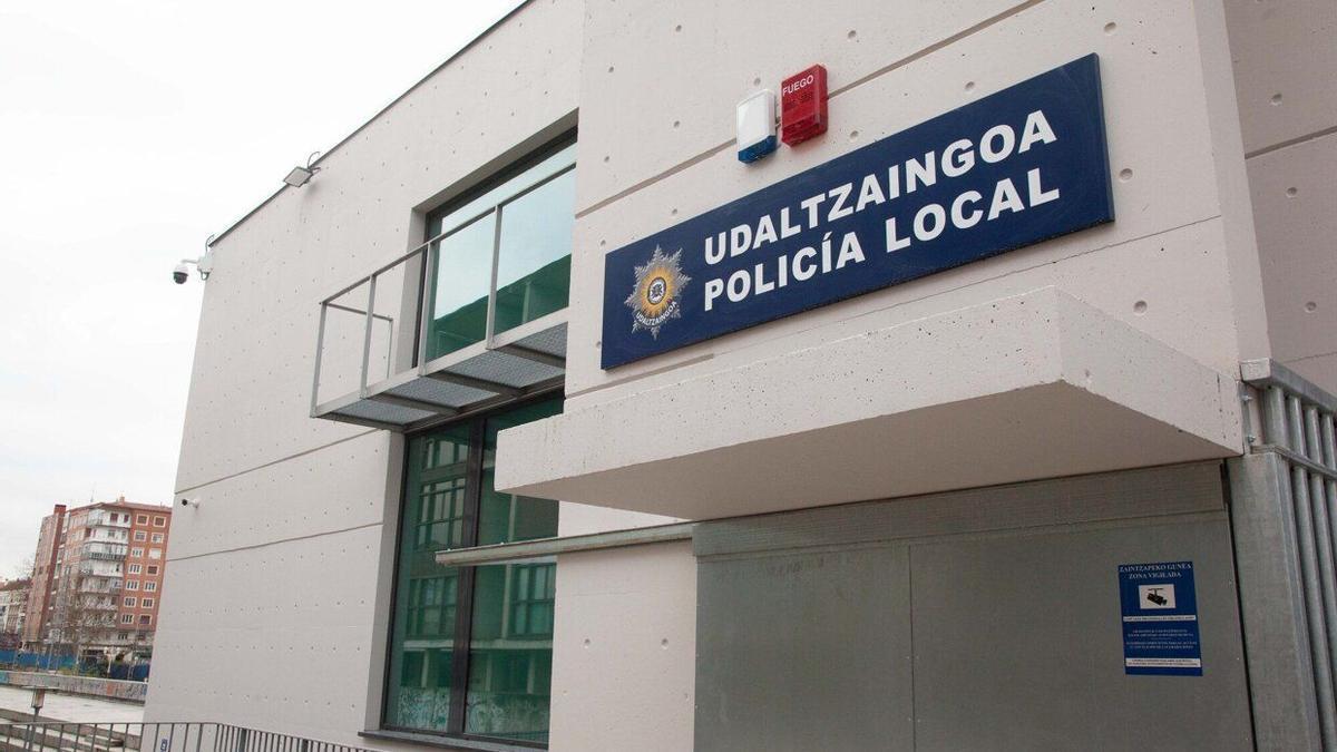 Nueva comisaría de la Policía Local de Gasteiz en José Erbina. Foto: Josu Chavarri