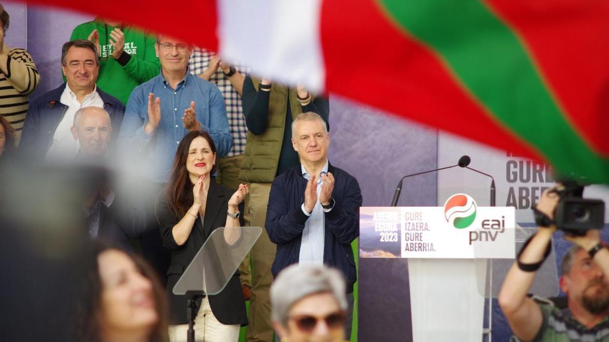Acto celebrado este domingo en la Plaza Nueva de Bilbao.